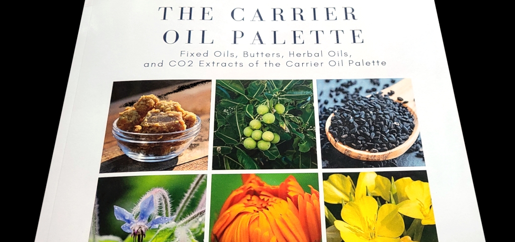 Mom's Review of The Carrier Oil Palette on MOMAROMAs